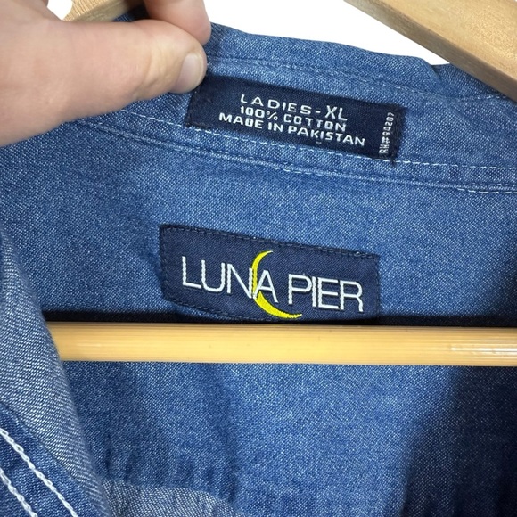 VINTAGE Luna Pier Women’s Oversized Denim Frog Shirt Blue/Green Size XL - Picture 6 of 9